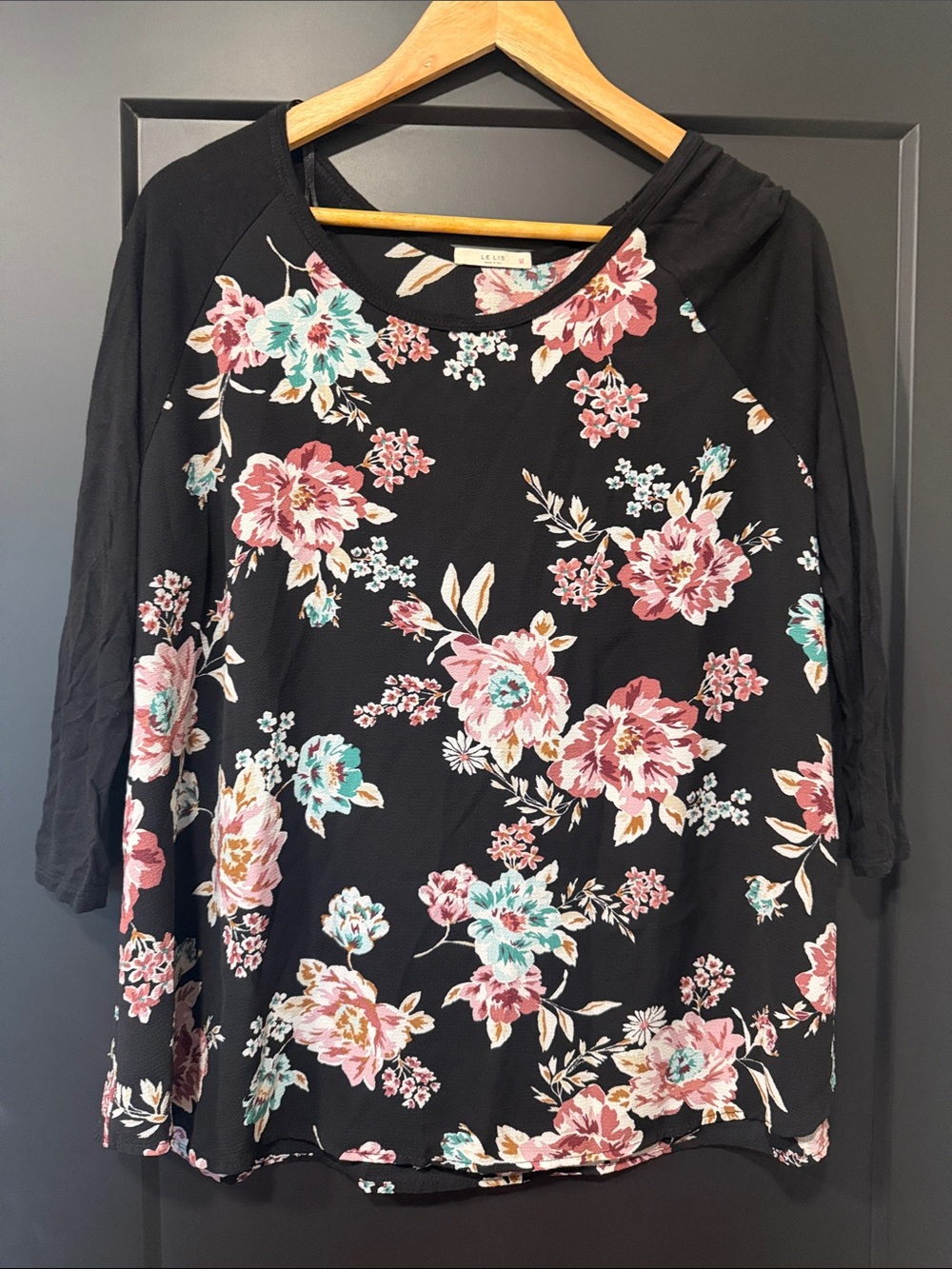 Le Lis Black Floral Raglan Long Sleeve Top
